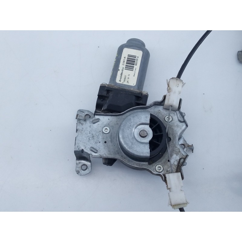 Recambio de elevalunas trasero izquierdo para nissan qashqai (j10) acenta referencia OEM IAM 402191A 119766J E2-A4-54-2