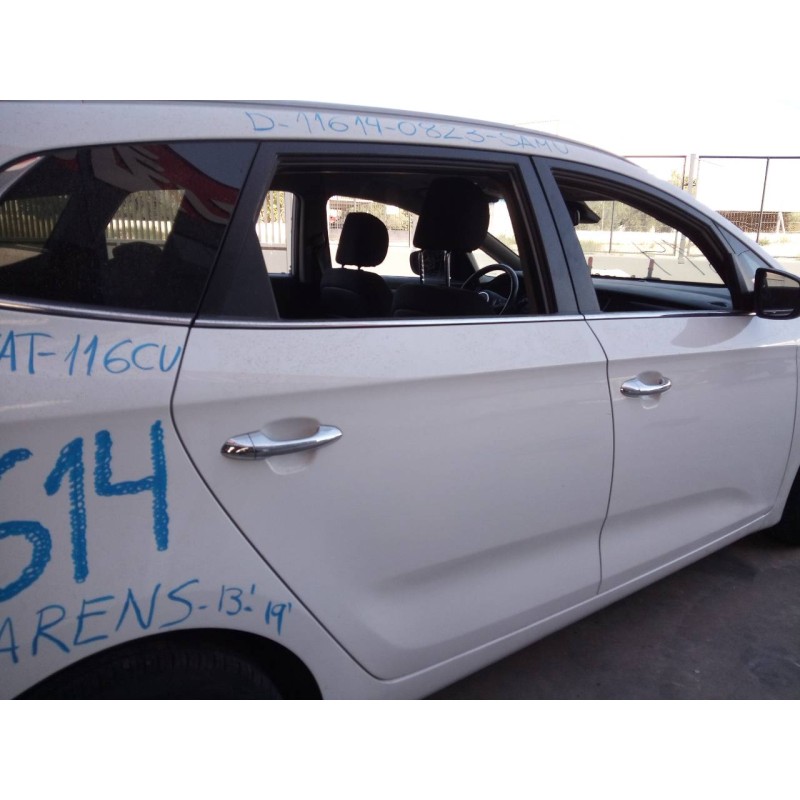 Recambio de puerta trasera derecha para kia carens ( ) drive referencia OEM IAM   