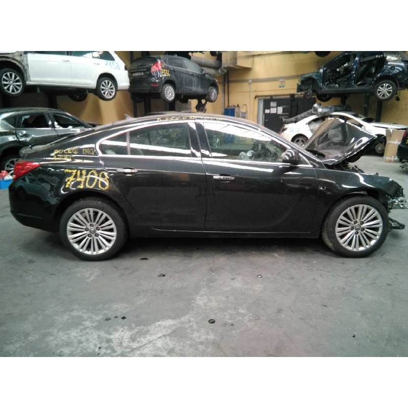 opel insignia berlina del año 2008