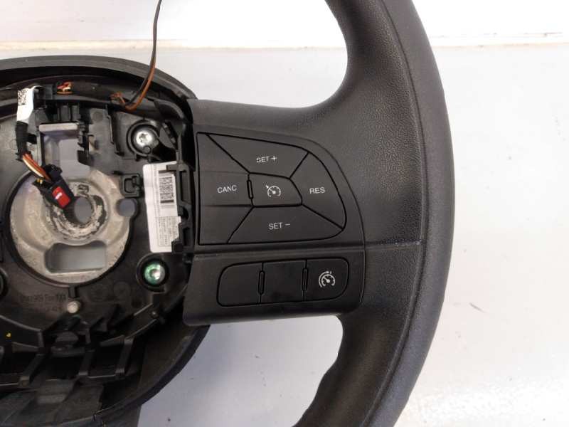 Recambio de volante para fiat 500 x (334) pop referencia OEM IAM 07356618060 00861 E2-B254-2