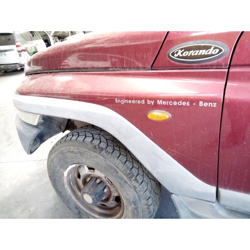 Recambio de aleta delantera izquierda para ssangyong korando 2.9 d referencia OEM IAM   