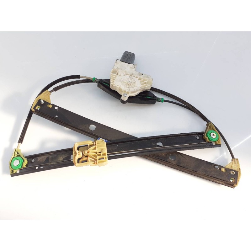 Recambio de elevalunas delantero derecho para audi a4 ber. (b8) básico referencia OEM IAM 966934200 7746026720 E1-B6-18-1