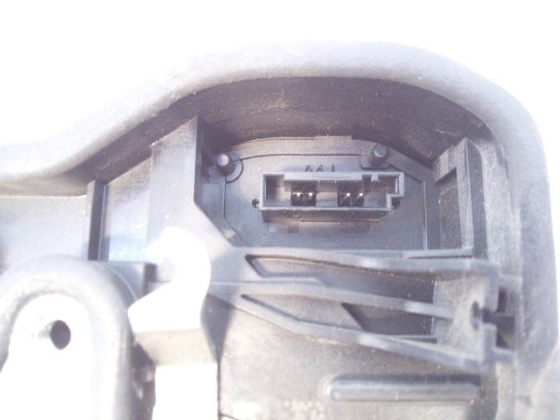 Recambio de cerradura puerta trasera izquierda para bmw serie 1 lim. (f20/f21) 118d referencia OEM IAM 7229459  E1-A3-44-1