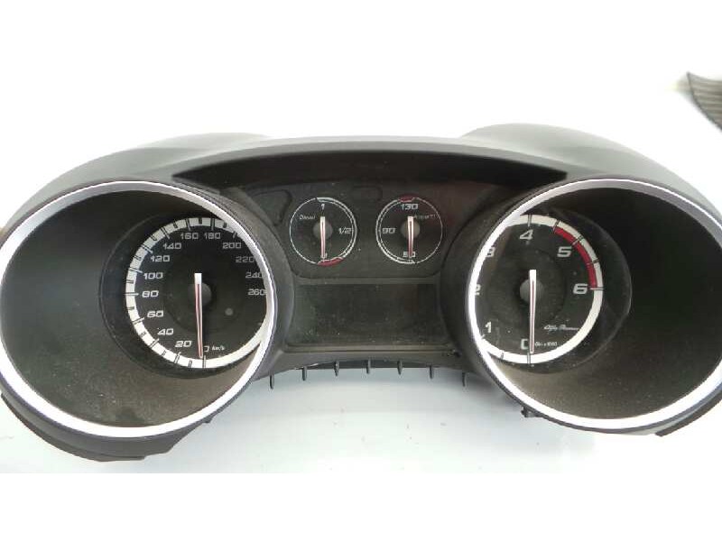Recambio de cuadro instrumentos para alfa romeo giulietta (191) distinctive referencia OEM IAM 50521957 A2C32419300 E3-A4-22-1