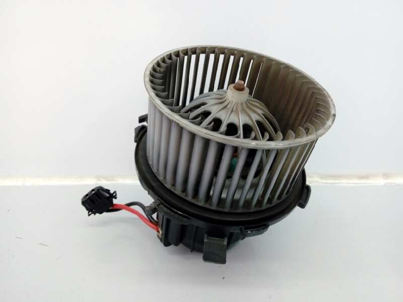 Recambio de ventilador calefaccion para audi a4 ber. (b8) básico referencia OEM IAM U0852003  E1-B6-55-1
