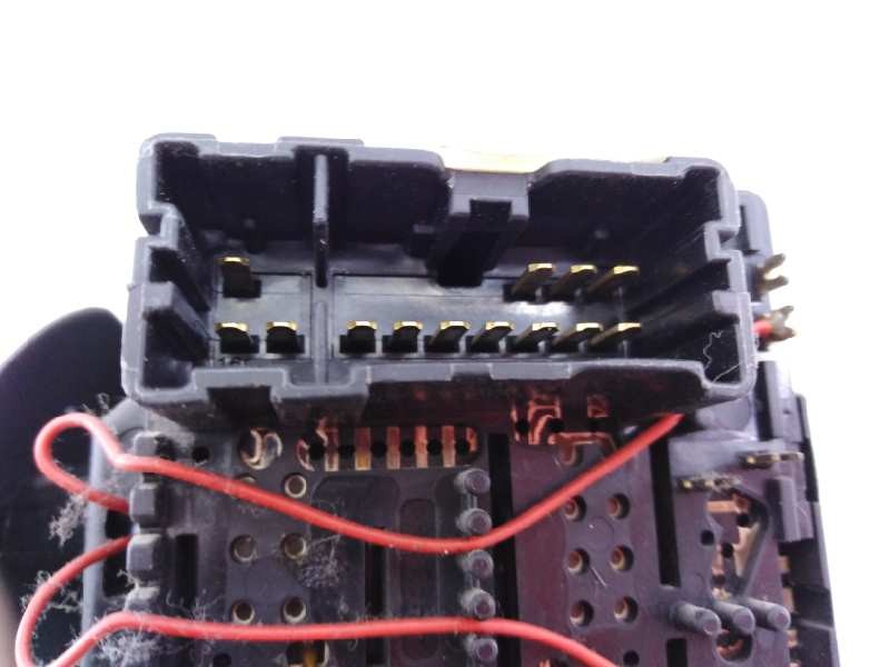 Recambio de mando limpia para dacia dokker express ambiance referencia OEM IAM 681728631R  E2-A1-23-2