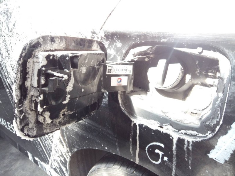 Recambio de tapa exterior combustible para citroën c-elysée exclusive referencia OEM IAM   