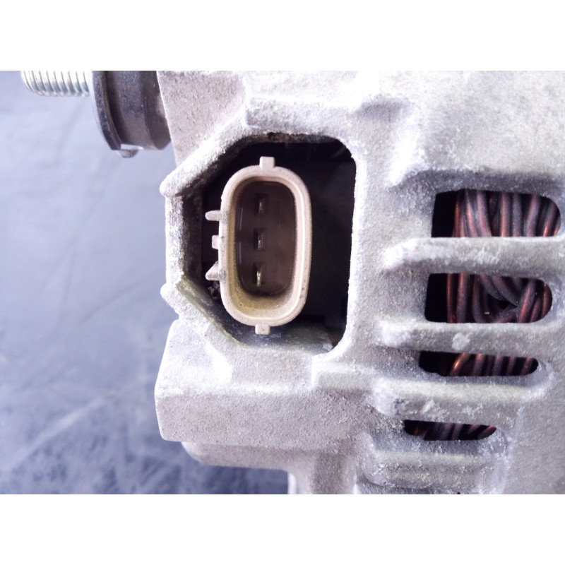 Recambio de alternador para nissan juke (f15) acenta referencia OEM IAM 231001KA1M  P3-A4-28-2
