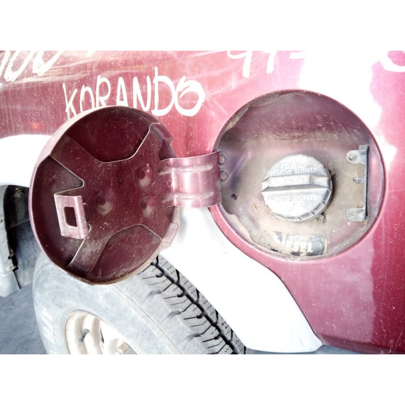 Recambio de tapa exterior combustible para ssangyong korando 2.9 d referencia OEM IAM   
