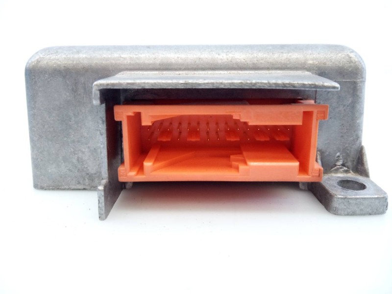 Recambio de centralita airbag para bmw serie 5 berlina (e34) 525tds referencia OEM IAM 0265108002  E3-A2-31-3