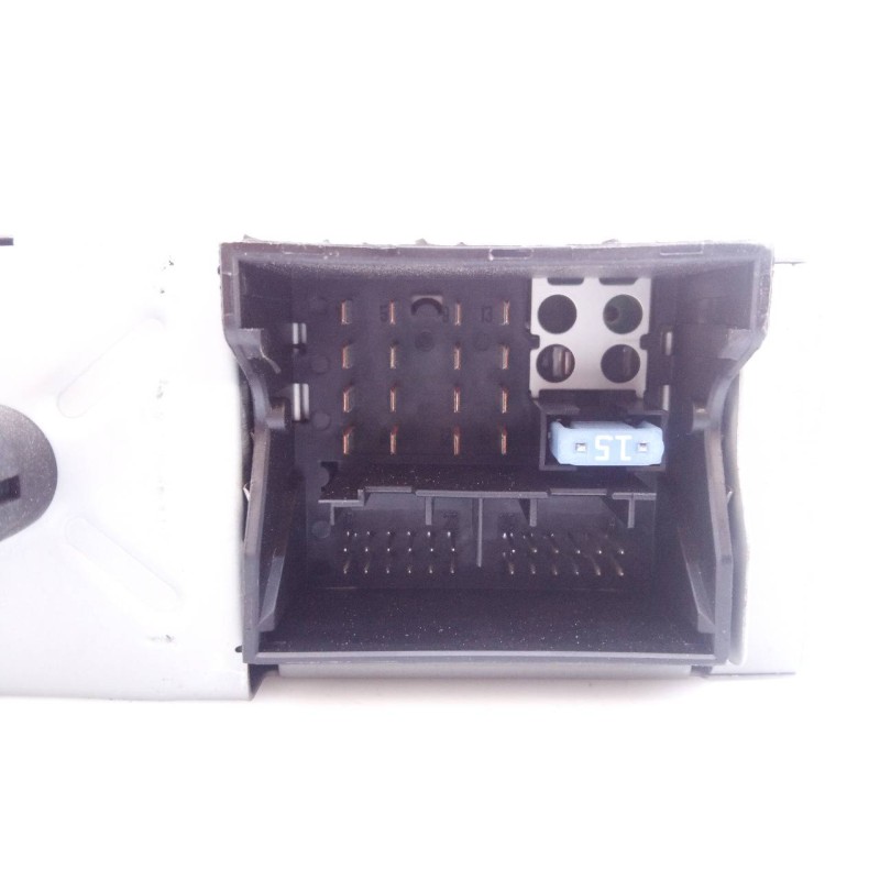 Recambio de sistema navegacion gps para peugeot 3008 active referencia OEM IAM 98735367ZD  E3-B2-40-2