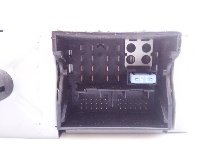 Recambio de sistema navegacion gps para peugeot 3008 active referencia OEM IAM 98735367ZD  E3-B2-40-2