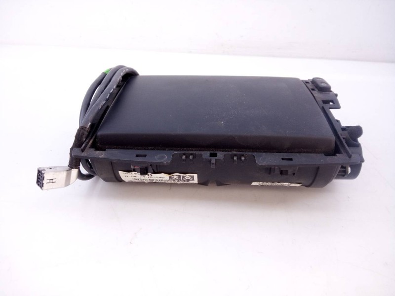 Recambio de sistema navegacion gps para peugeot 3008 active referencia OEM IAM 98735367ZD  E3-B2-40-2