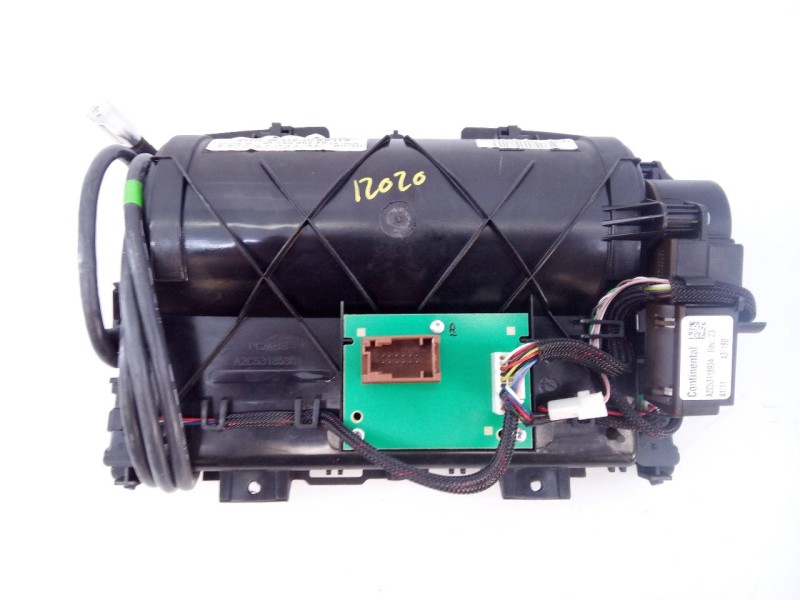 Recambio de sistema navegacion gps para peugeot 3008 active referencia OEM IAM 98735367ZD  E3-B2-40-2