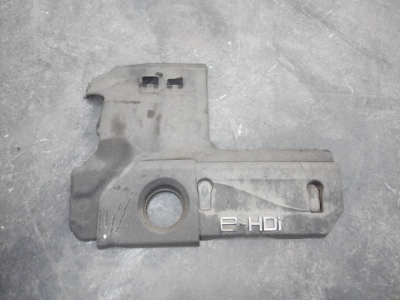 Recambio de tapa motor para peugeot 3008 active referencia OEM IAM   