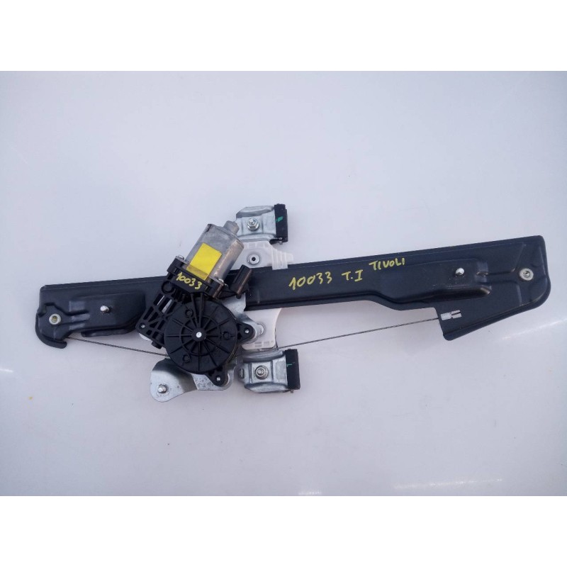 Recambio de elevalunas trasero izquierdo para ssangyong tivoli crystal 4x2 referencia OEM IAM   E1-B3-52-2