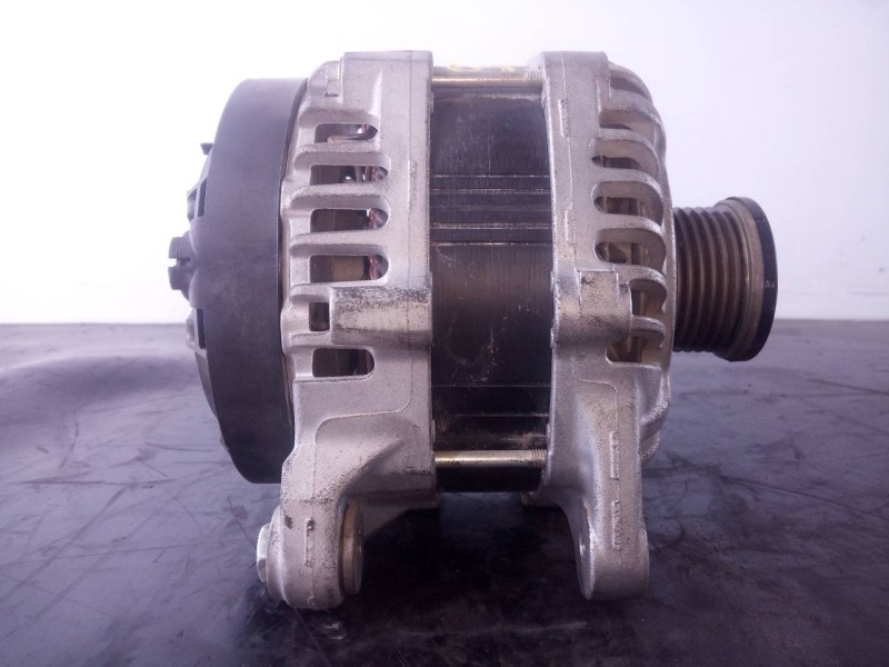 Recambio de alternador para fiat talento kasten (296) referencia OEM IAM 231004436R A3TV4081ZE P3-B5-27-1