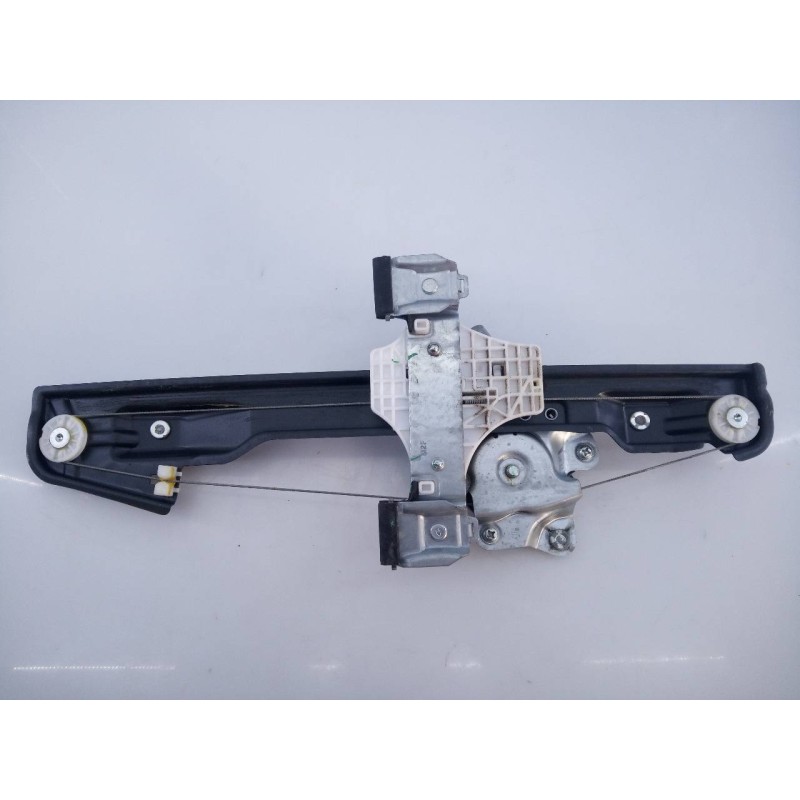 Recambio de elevalunas trasero izquierdo para ssangyong tivoli crystal 4x2 referencia OEM IAM   E1-B3-52-2