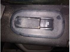 MANDO ELEVALUNAS DELANTERO DERECHO 8200476809 