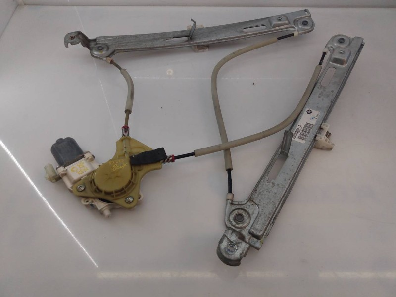 Recambio de elevalunas delantero derecho para jeep compass limited referencia OEM IAM 128000672A 68002896AA E1-B5-8-1