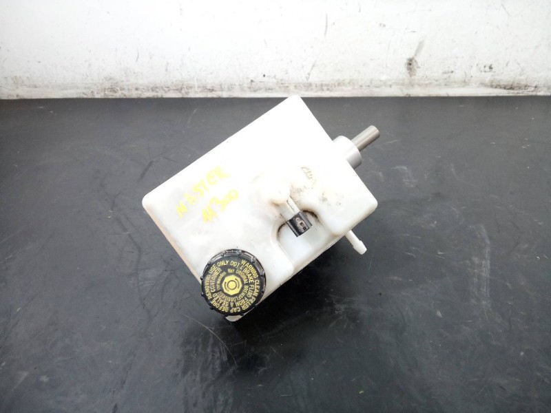 Recambio de bomba freno para renault master kipper l2h1 3,5t referencia OEM IAM 250V8QL9  P3-B9-7-2