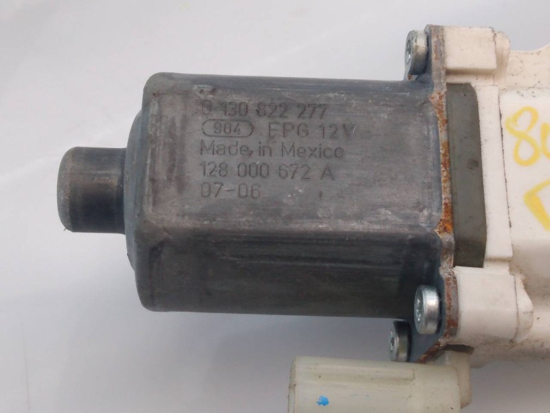 Recambio de elevalunas delantero derecho para jeep compass limited referencia OEM IAM 128000672A 68002896AA E1-B5-8-1