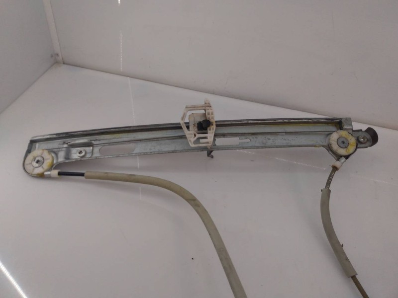 Recambio de elevalunas delantero derecho para jeep compass limited referencia OEM IAM 128000672A 68002896AA E1-B5-8-1