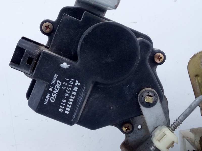 Recambio de cerradura puerta trasera derecha para mitsubishi montero (v60/v70) 3.2 di-d avance (5-ptas.) referencia OEM IAM MR34
