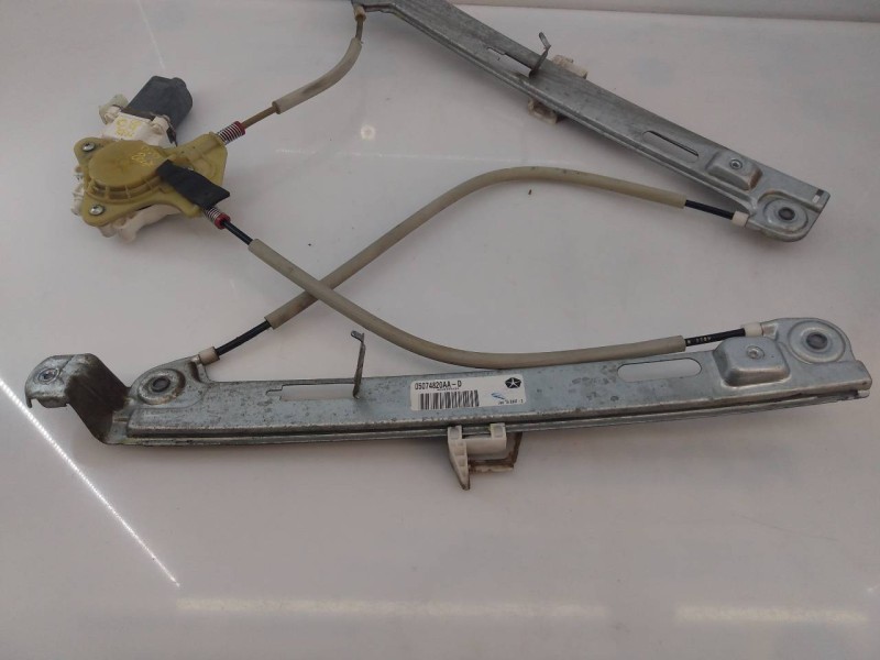 Recambio de elevalunas delantero derecho para jeep compass limited referencia OEM IAM 128000672A 68002896AA E1-B5-8-1