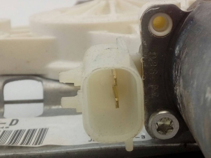 Recambio de elevalunas trasero derecho para jeep compass limited referencia OEM IAM 68002888AA 05074822AAD E1-B5-4-2