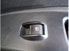 MANDO ELEVALUNAS DELANTERO DERECHO 