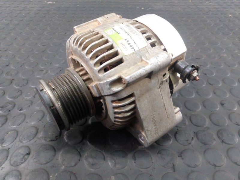 Recambio de alternador para toyota hilux (kun) cabina doble gx 4x4 referencia OEM IAM 446961  P3-A5-28-2