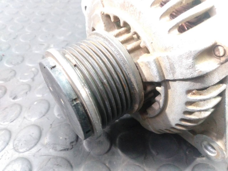 Recambio de alternador para toyota hilux (kun) cabina doble gx 4x4 referencia OEM IAM 446961  P3-A5-28-2