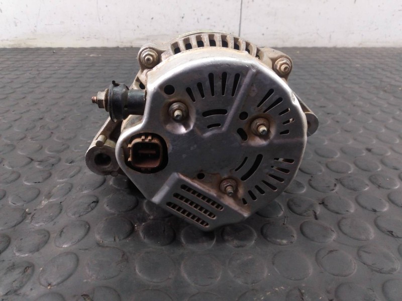 Recambio de alternador para toyota hilux (kun) cabina doble gx 4x4 referencia OEM IAM 446961  P3-A5-28-2