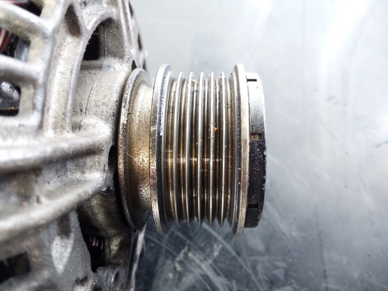 Recambio de alternador para jeep compass limited referencia OEM IAM 0124525128 05033757AB P3-A4-9-3