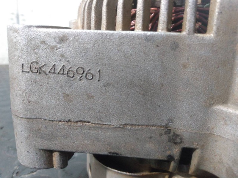 Recambio de alternador para toyota hilux (kun) cabina doble gx 4x4 referencia OEM IAM 446961  P3-A5-28-2