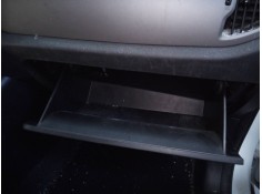 Recambio de guantera para kia sportage drive 4x2 referencia OEM IAM    2