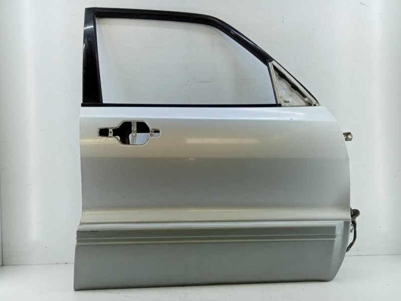 Recambio de puerta delantera derecha para mitsubishi montero (v60/v70) 3.2 di-d avance (5-ptas.) referencia OEM IAM   E4-B3-4