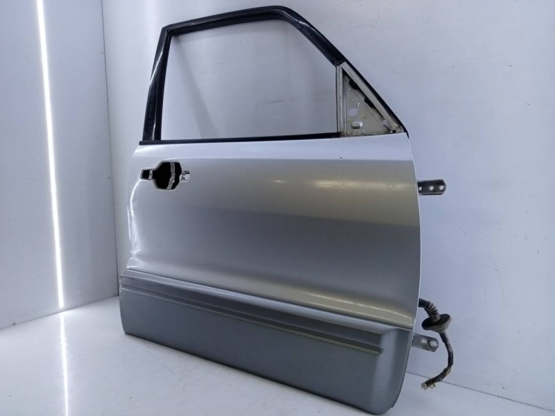 Recambio de puerta delantera derecha para mitsubishi montero (v60/v70) 3.2 di-d avance (5-ptas.) referencia OEM IAM   E4-B3-4