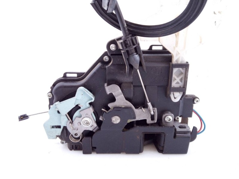 Recambio de cerradura puerta delantera izquierda para volkswagen caddy ka/kb (2c) trendline 4motion referencia OEM IAM 3D1837015