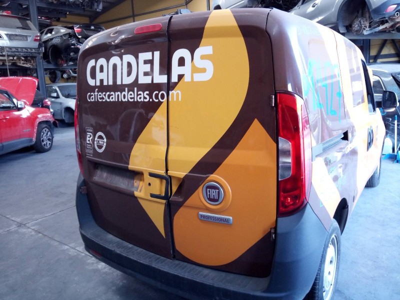 Recambio de porton trasero derecho para fiat doblo ii (152) pop referencia OEM IAM   