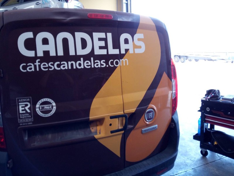 Recambio de porton trasero derecho para fiat doblo ii (152) pop referencia OEM IAM   