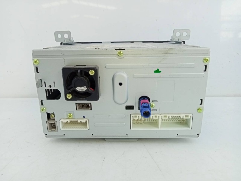 Recambio de sistema navegacion gps para kia sportage drive 4x2 referencia OEM IAM   E3-A3-44-4