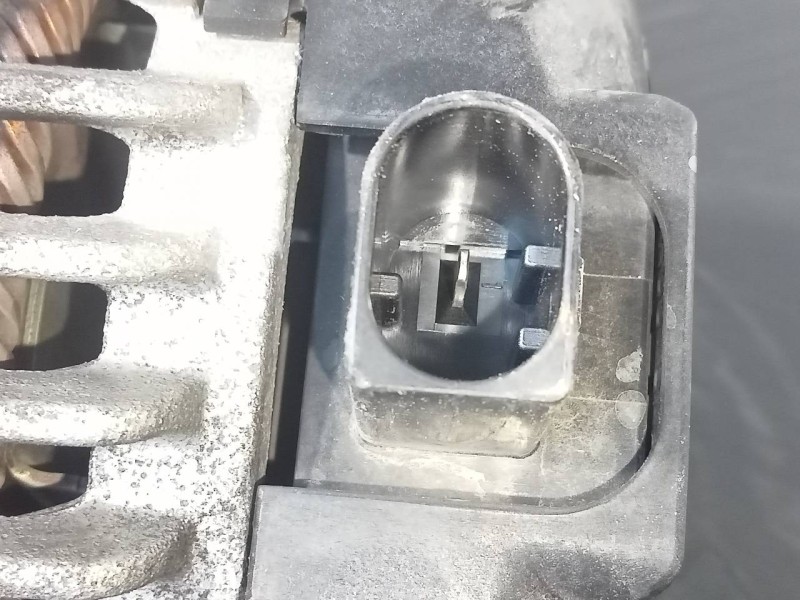 Recambio de alternador para bmw x3 (f25) xdrive20d m sport referencia OEM IAM 764681402  