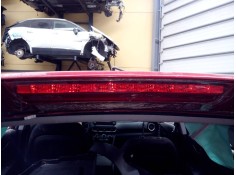 LUZ CENTRAL DE FRENO 