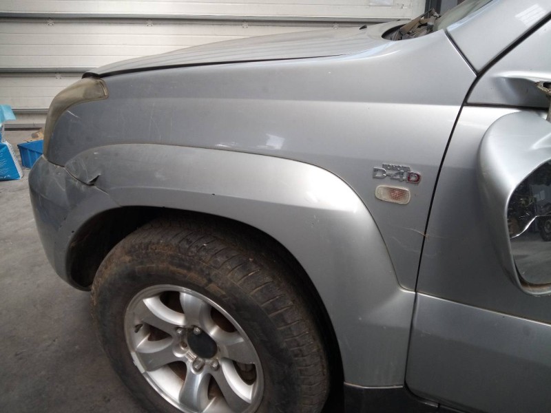 Recambio de aleta delantera izquierda para toyota land cruiser (j12) 3.0 d4-d vxl referencia OEM IAM   