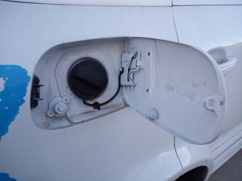 Recambio de tapa exterior combustible para porsche cayenne (typ 9pa) s referencia OEM IAM   