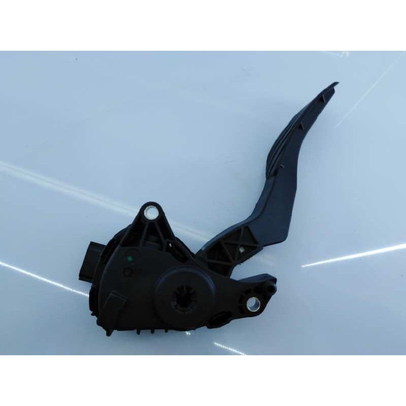 Recambio de pedal acelerador para nissan qashqai (j11) tekna referencia OEM IAM 189024BA0B 6PV00997815 E3-B4-36-3
