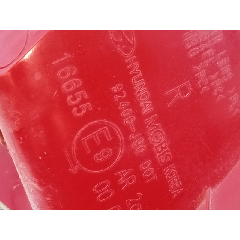 Recambio de piloto trasero izquierdo de paragolpes para hyundai kona style 2wd referencia OEM IAM 92406J90  E2-B5-53-2