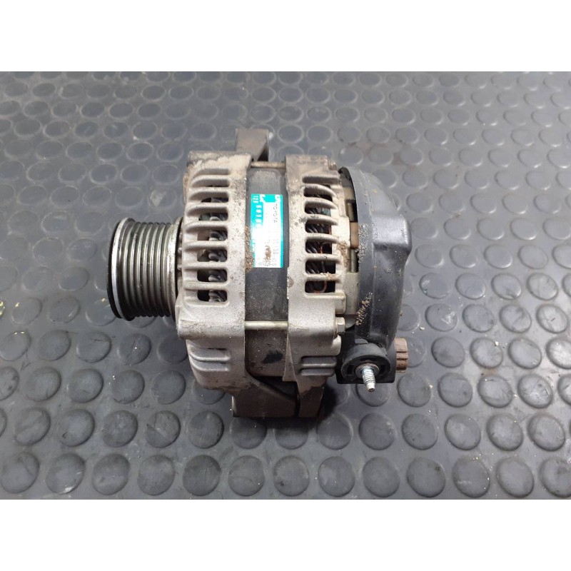 Recambio de alternador para toyota land cruiser (j15) basis referencia OEM IAM 2706030130 1042105440 P3-A4-12-3
